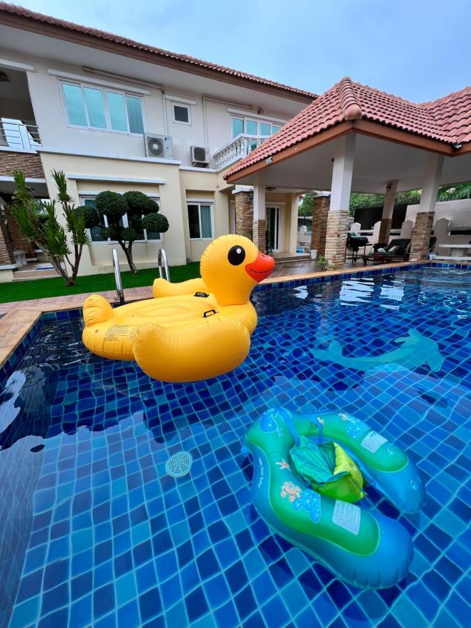 Yoch Pool Villa Pattaya Exterior foto
